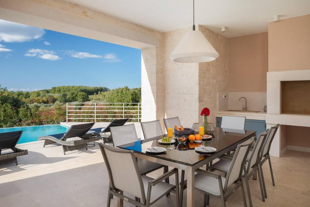 Villa Blanche By Ilc Brtonigla Exteriör bild